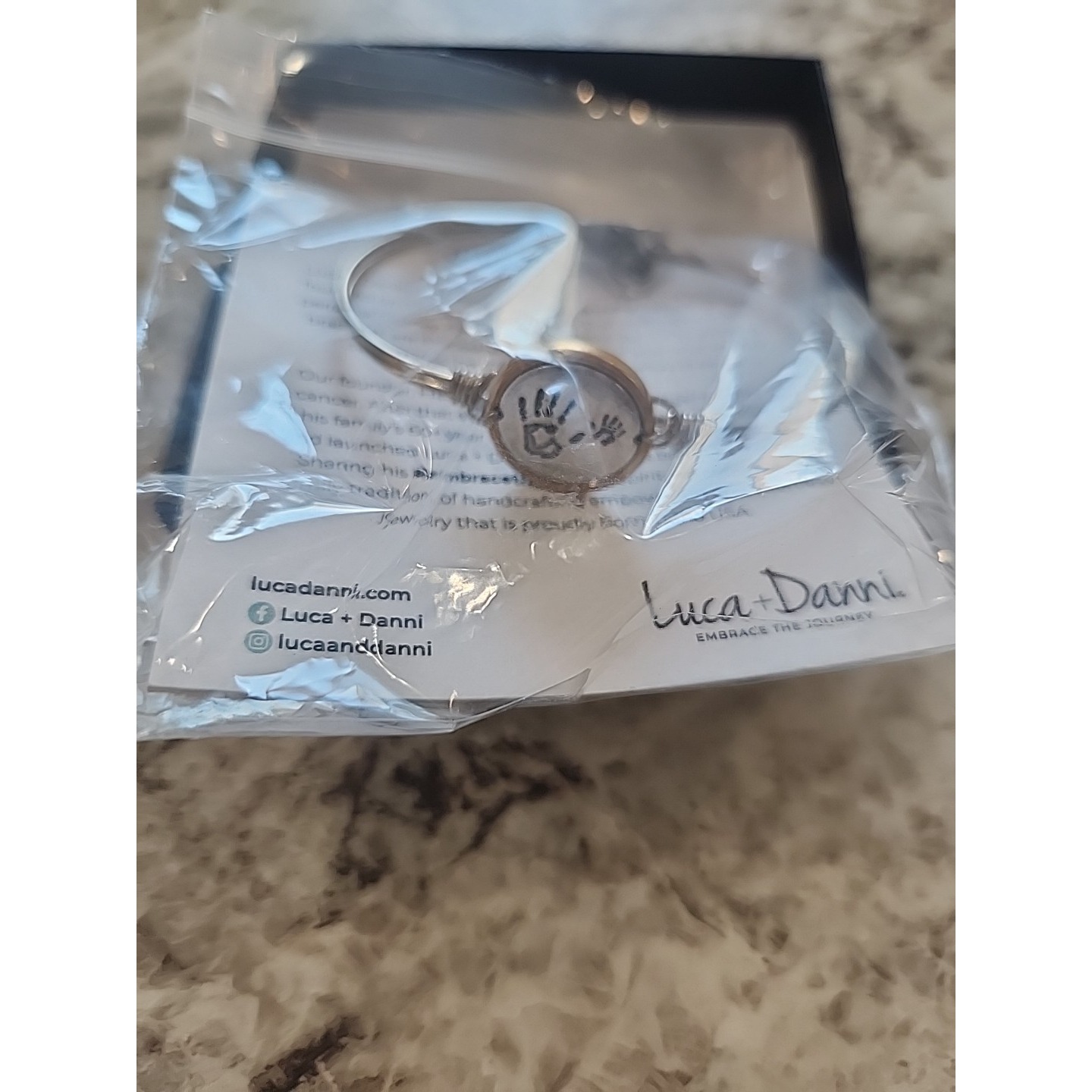 Luca Danni Bracelet Little Handprints Nwt - 7 Inch Length 16$